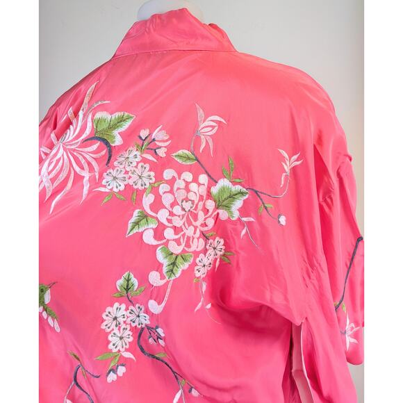 VTG Japanese Kimono OS Pink White Silky Embroidered Chrysanthemums Florals Birds - Picture 8 of 12